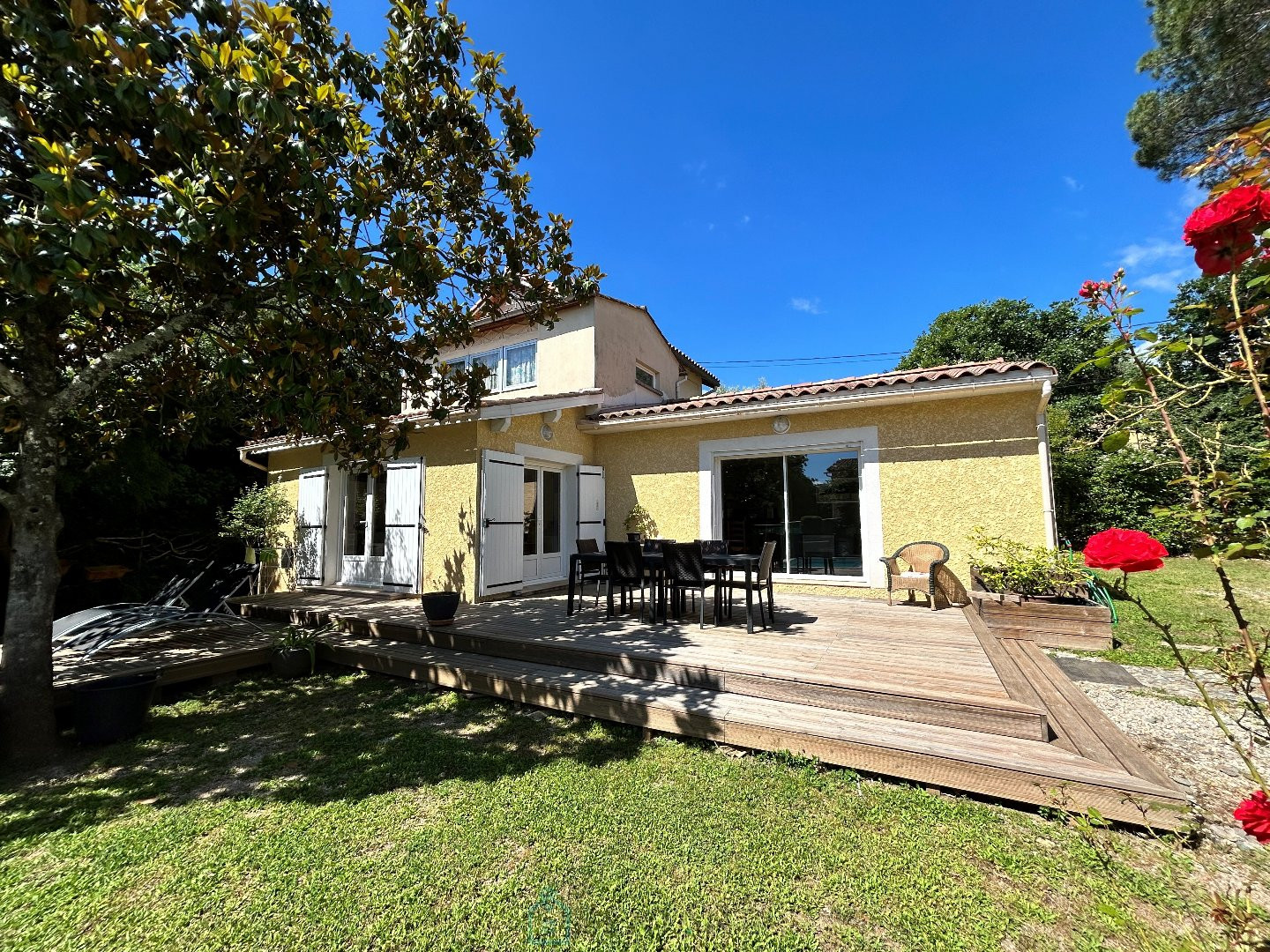 
                                                Vente
                                                 Villa coup de coeur dans un quartier prisé d'Alès