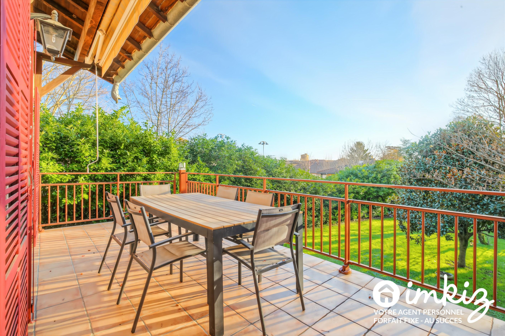 
                                                Vente
                                                 Villa d’architecte Liergues – 7 pièces – 190 m²