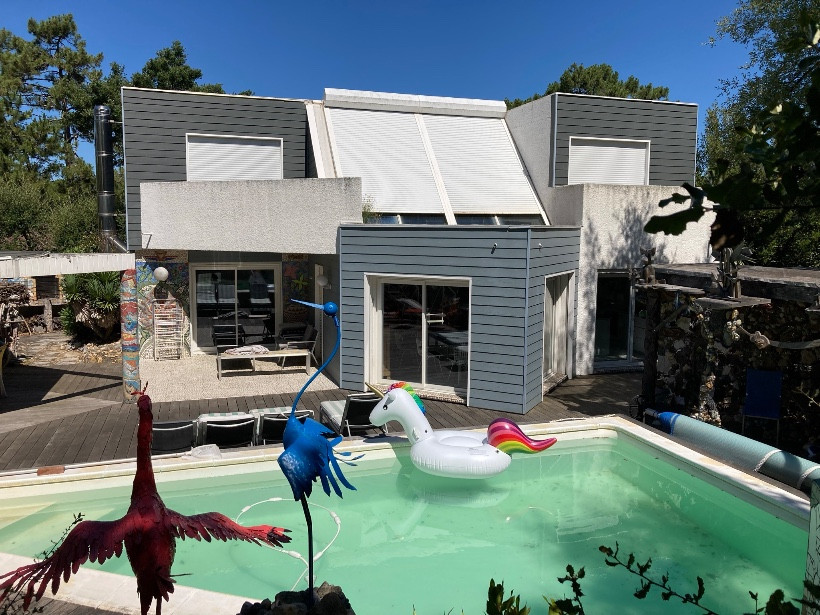 
                                                Vente
                                                 Villa d'architecte avec piscine au Cap Ferret