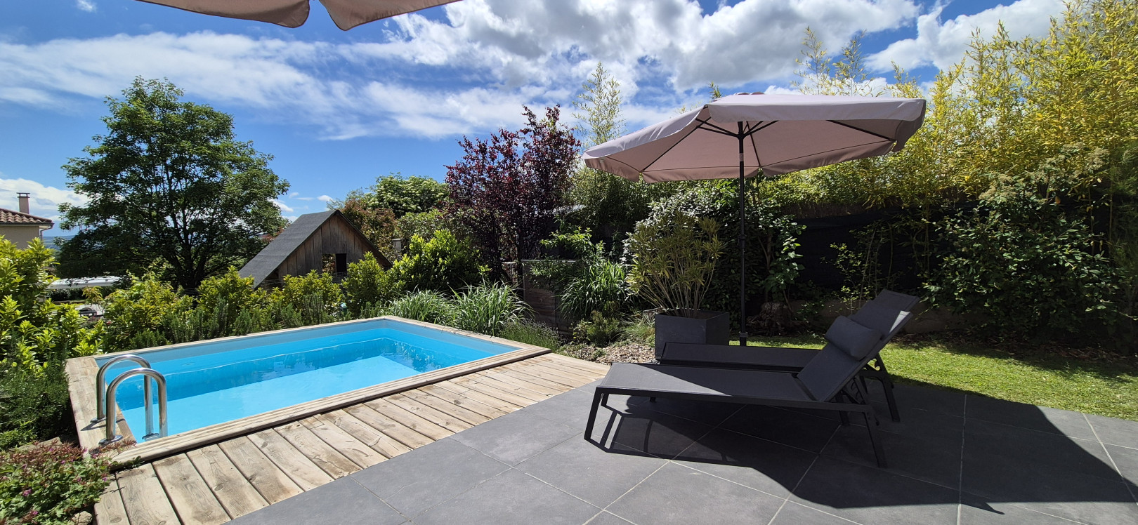 
                                                Vente
                                                 Villa de 125 m² 4 ch sur un terrain de 772 m²