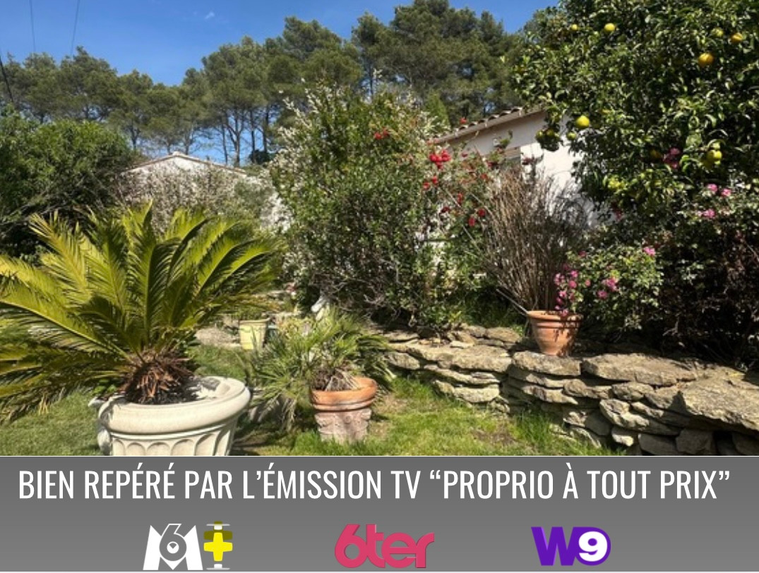 
                                                Vente
                                                 Villa de 365M2 avec piscine sur un terrain 1228M2
