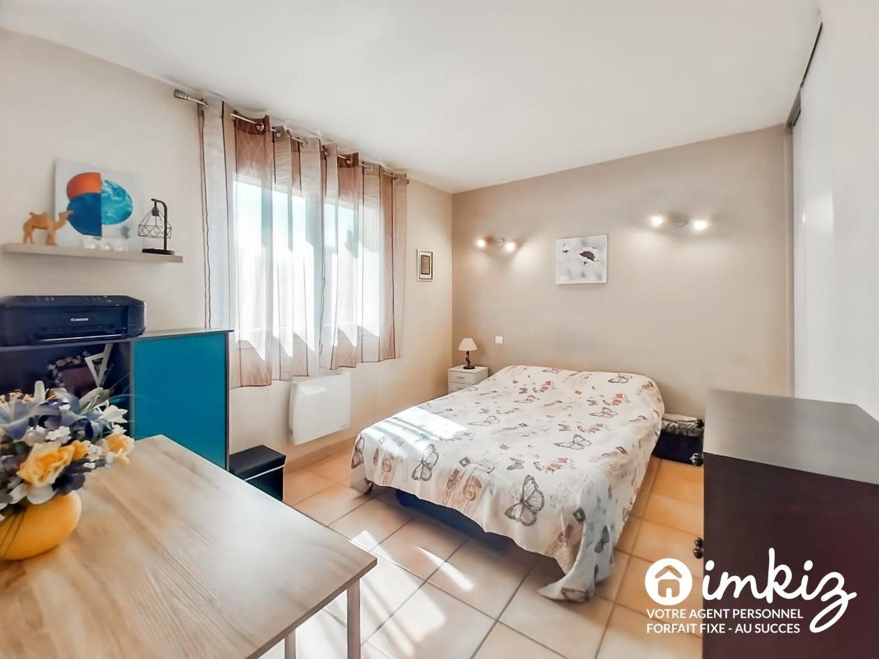 
                                                Vente
                                                 Villa de plain-pied 128m2 + piscine + grand jardin