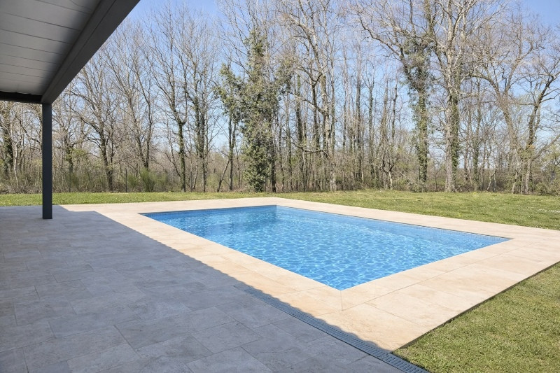 
                                                Vente
                                                 Villa de plain-pied 225 m² – 5 chambres dont suite parentale – Piscine – 15 min de Bergerac