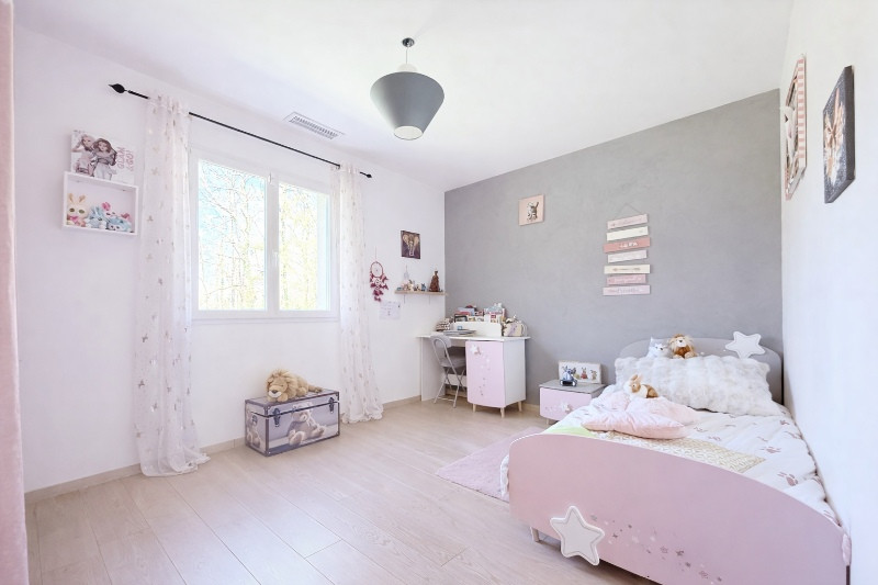 
                                                Vente
                                                 Villa de plain-pied 225 m² – 5 chambres dont suite parentale – Piscine – 15 min de Bergerac