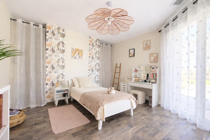 
                                                Vente
                                                 Villa de plain-pied 225 m² – 5 chambres dont suite parentale – Piscine – 15 min de Bergerac