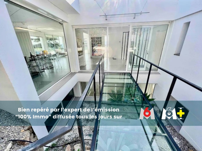 
                                                Vente
                                                 VILLA D'EXCEPTION 6 PIÈCES - LE CANNET - OL3321