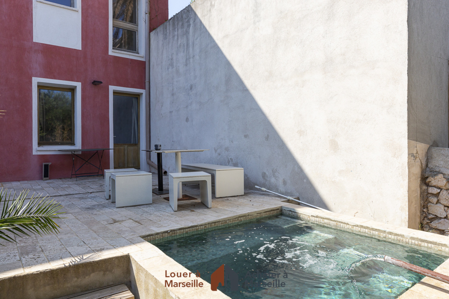 
                                                Location
                                                 Villa Endoume