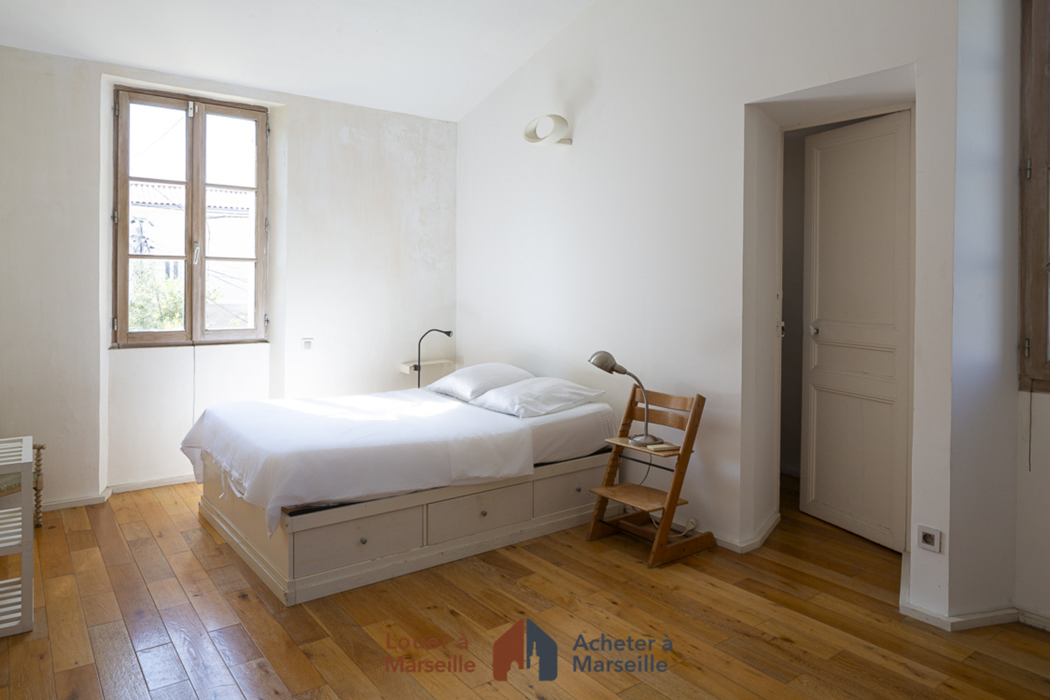 
                                                Location
                                                 Villa Endoume