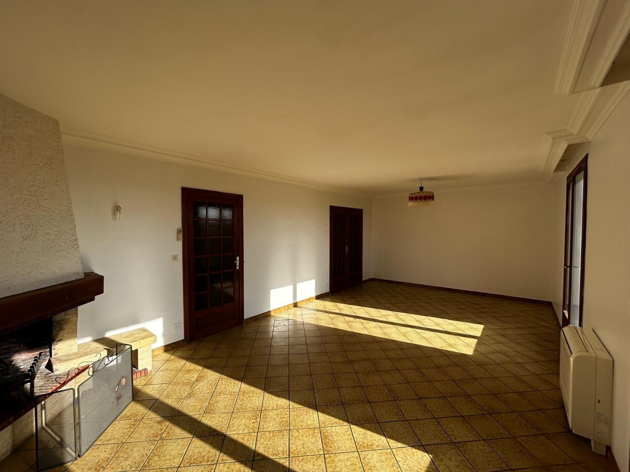 
                                                Location
                                                 Villa  environnement  calme ,  toutes commodités