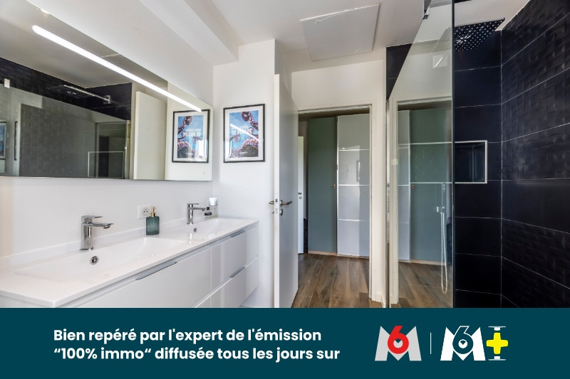 
                                                Vente
                                                 Villa familiale récente - 198m2 - Mouguerre