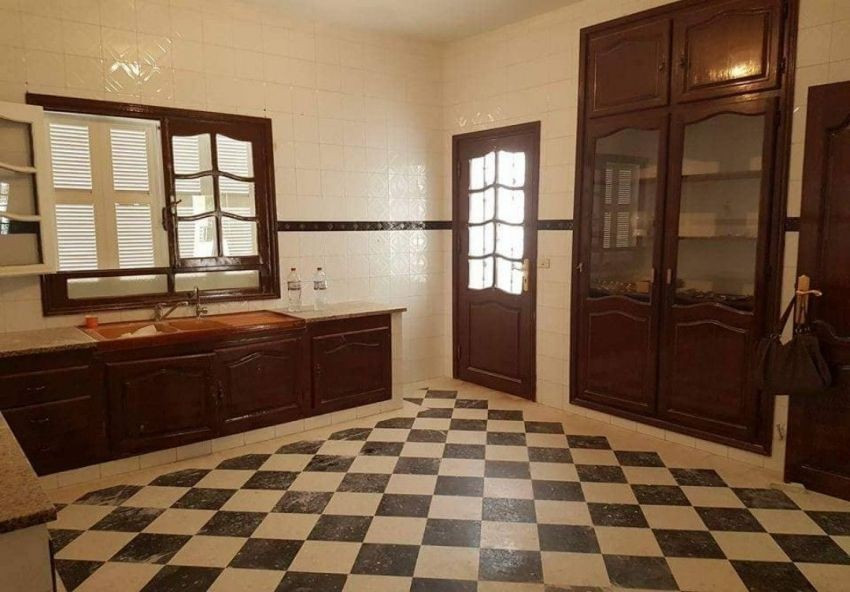 
                                                Vente
                                                 Villa Gammarth 3M194
