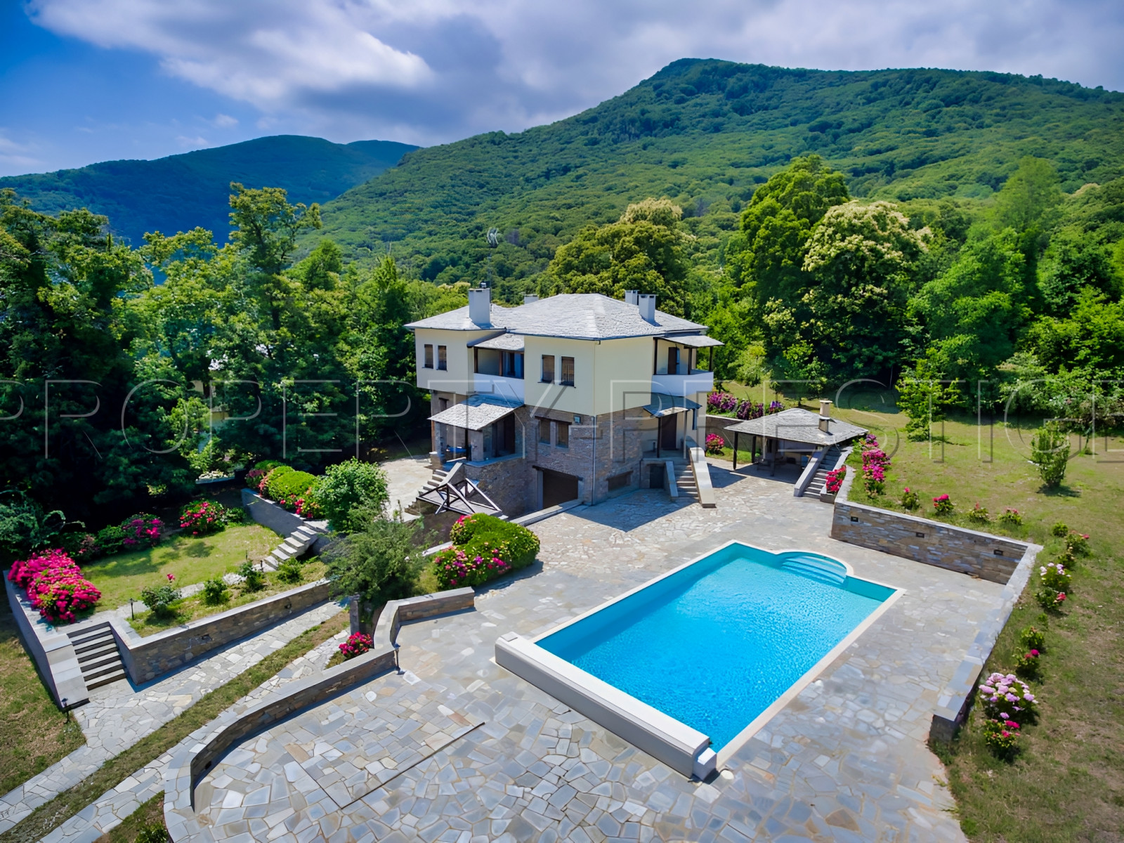 
                                                Vente
                                                 Villa Grèce 350 m² Vue Mer 0.36 Ha