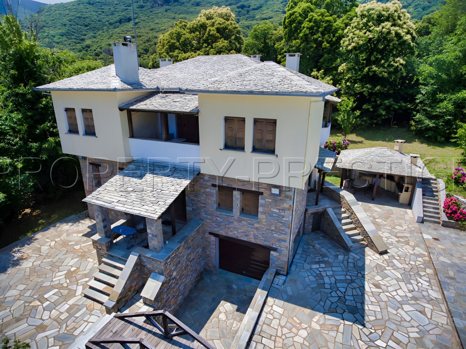 
                                                Vente
                                                 Villa Grèce 350 m² Vue Mer 0.36 Ha