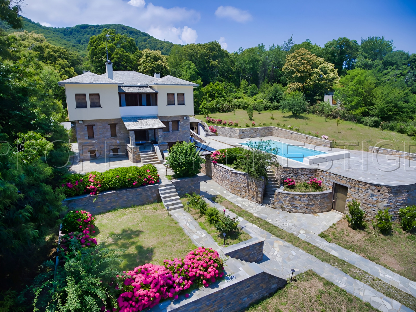 
                                                Vente
                                                 Villa Grèce 350 m² Vue Mer 0.36 Ha