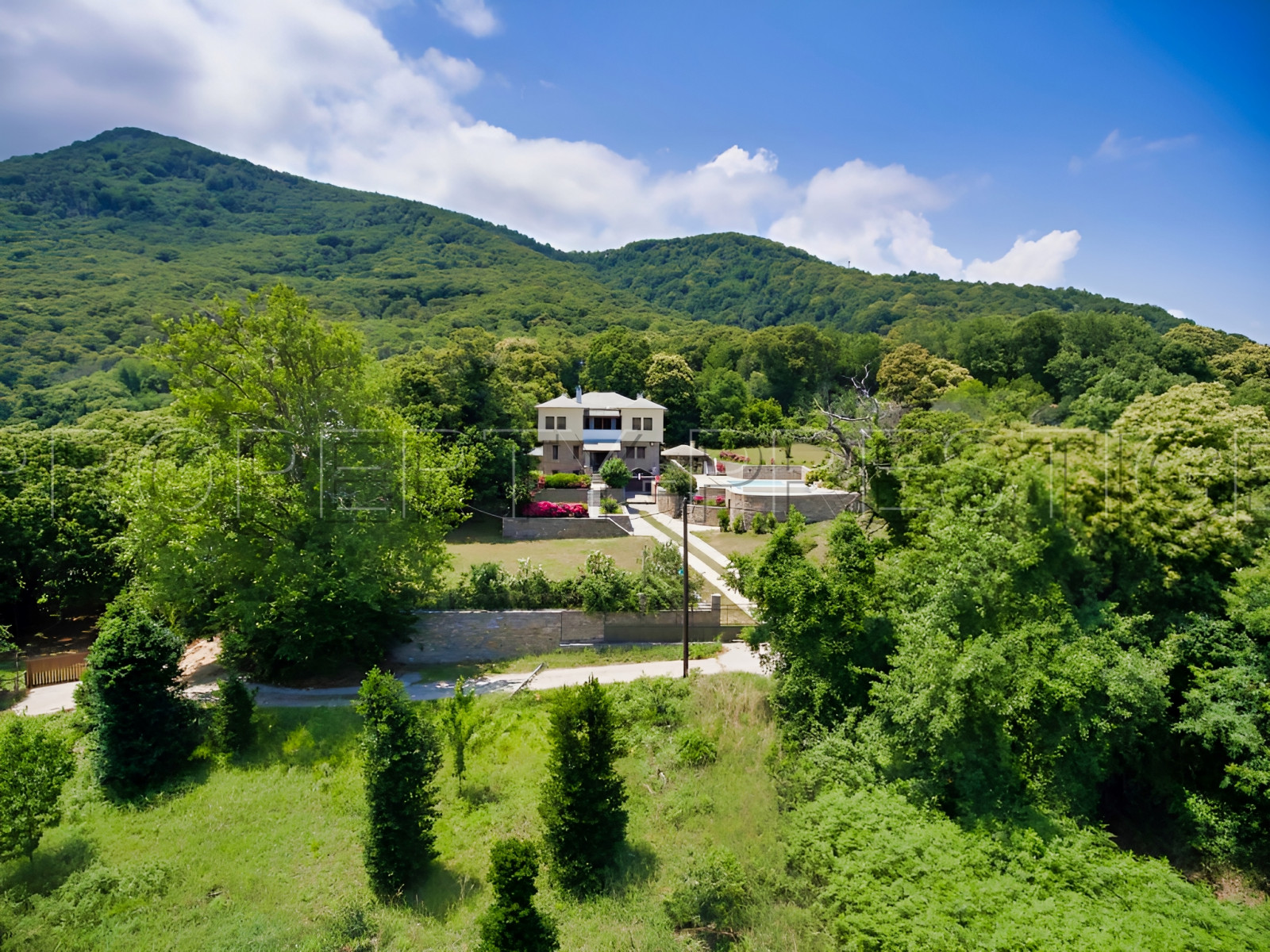 
                                                Vente
                                                 Villa Grèce 350 m² Vue Mer 0.36 Ha