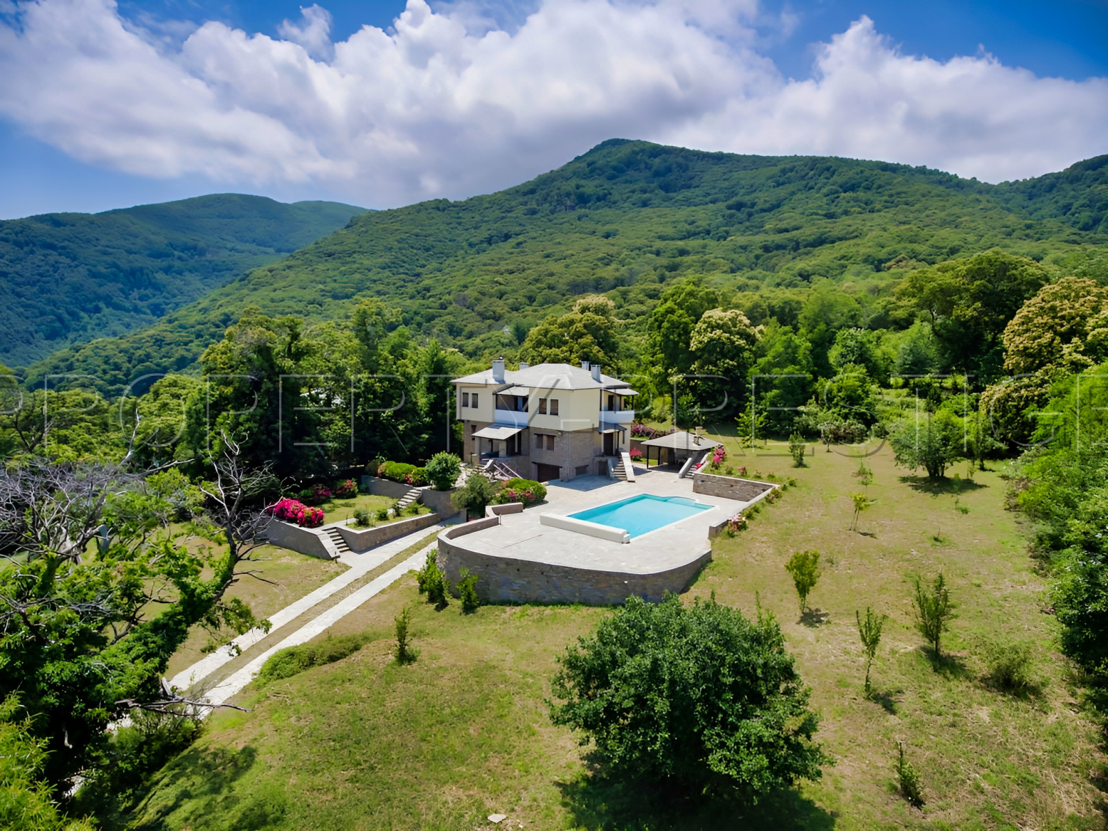 
                                                Vente
                                                 Villa Grèce 350 m² Vue Mer 0.36 Ha