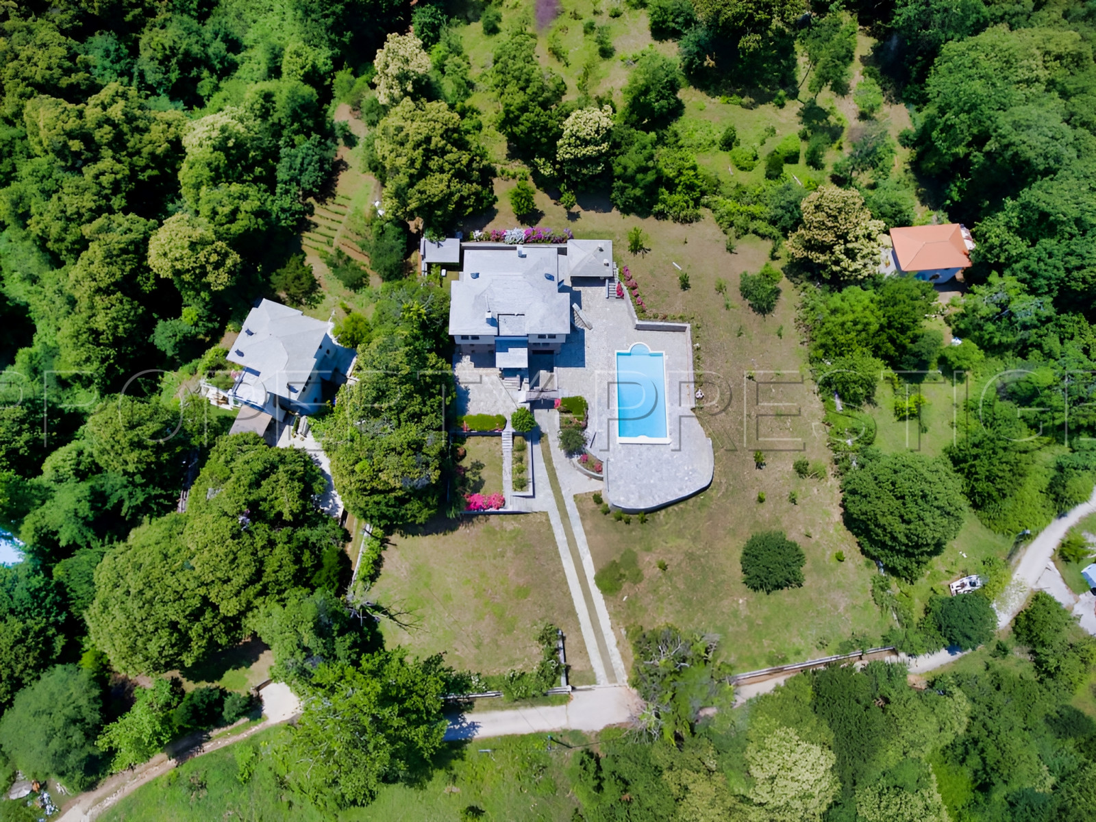 
                                                Vente
                                                 Villa Grèce 350 m² Vue Mer 0.36 Ha