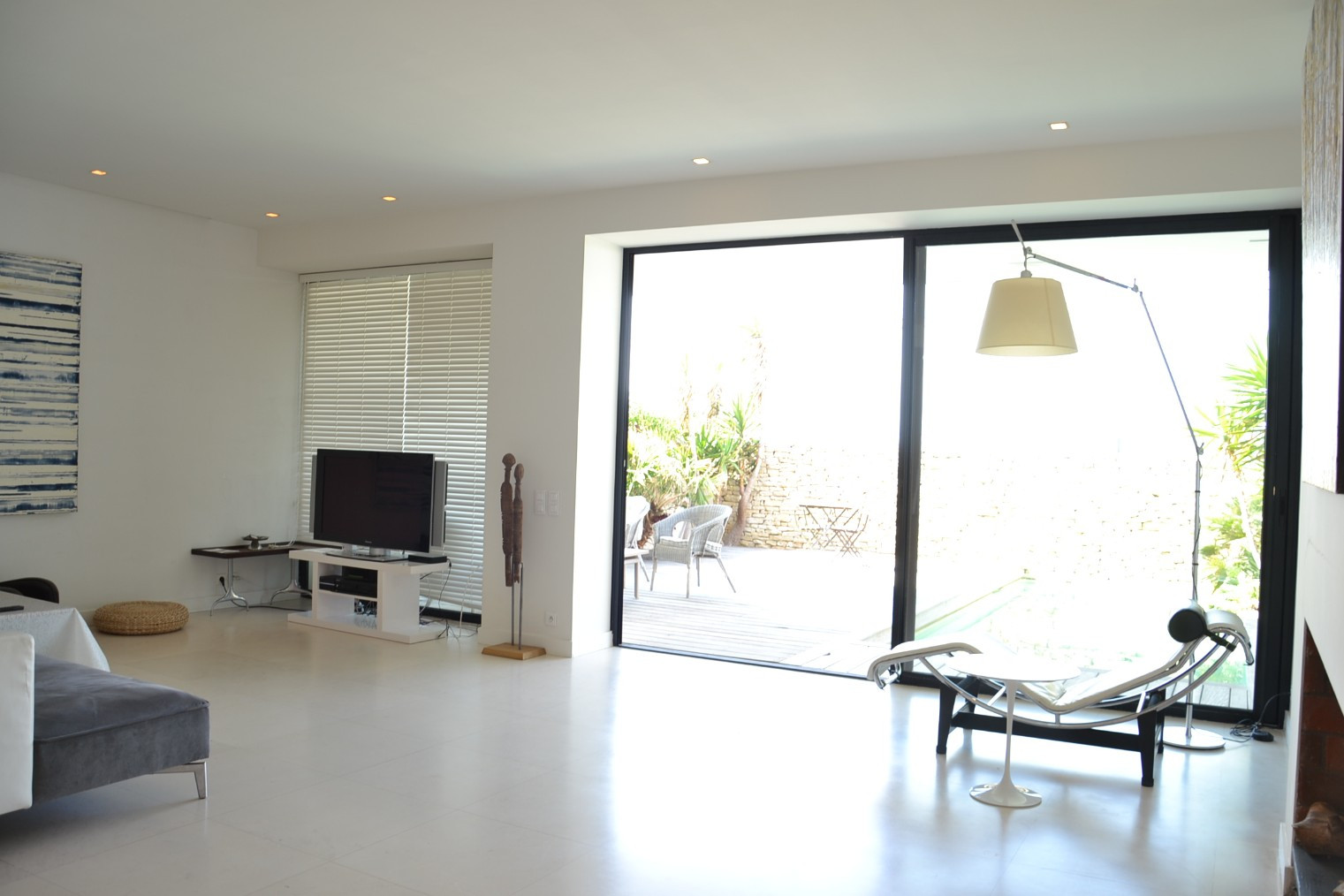 
                                                Location
                                                 Villa Malmousque