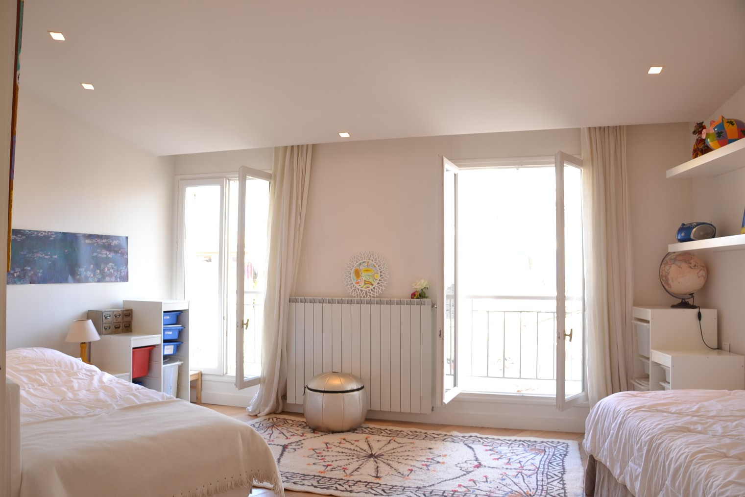 
                                                Location
                                                 Villa Malmousque