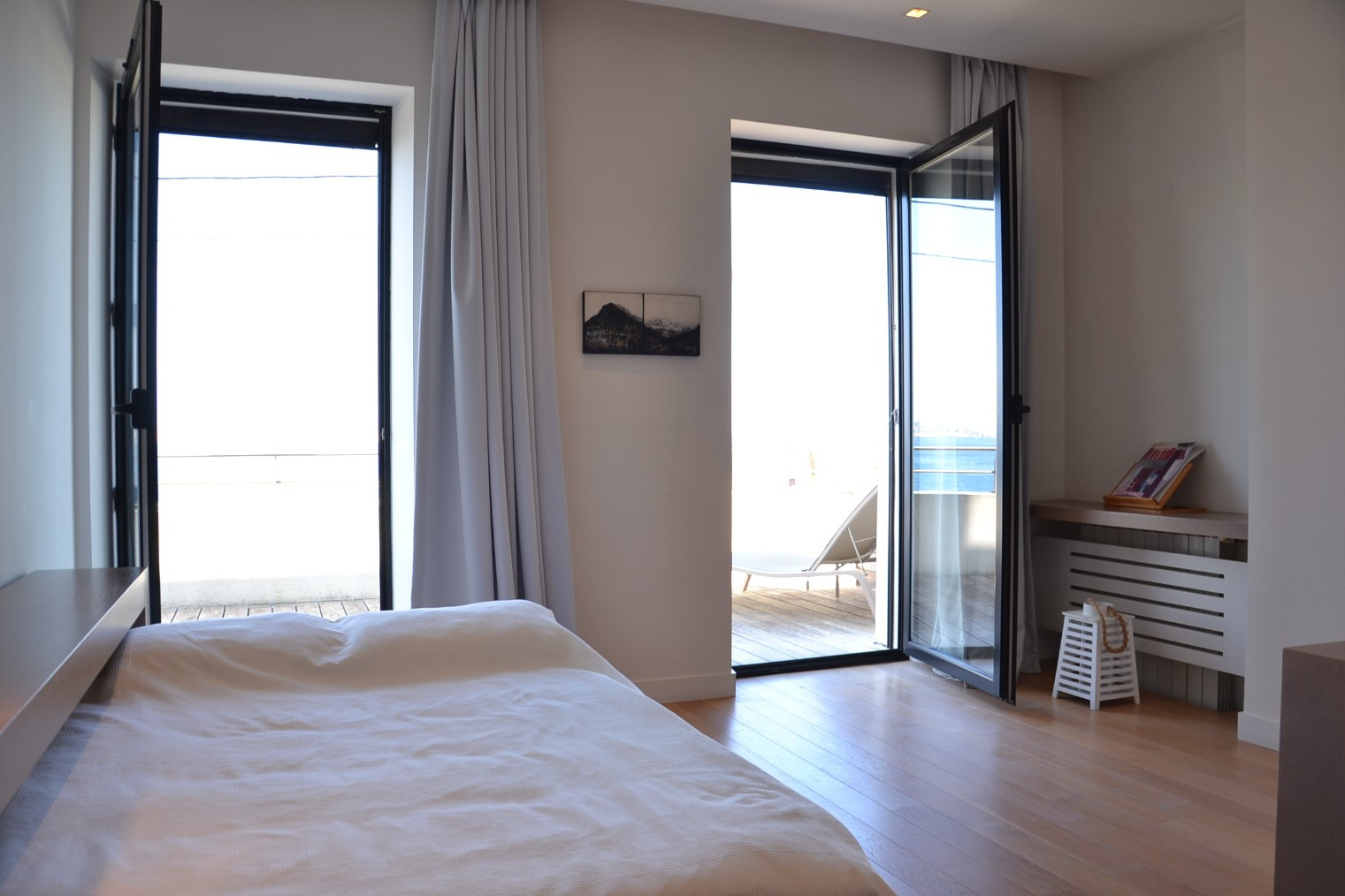 
                                                Location
                                                 Villa Malmousque