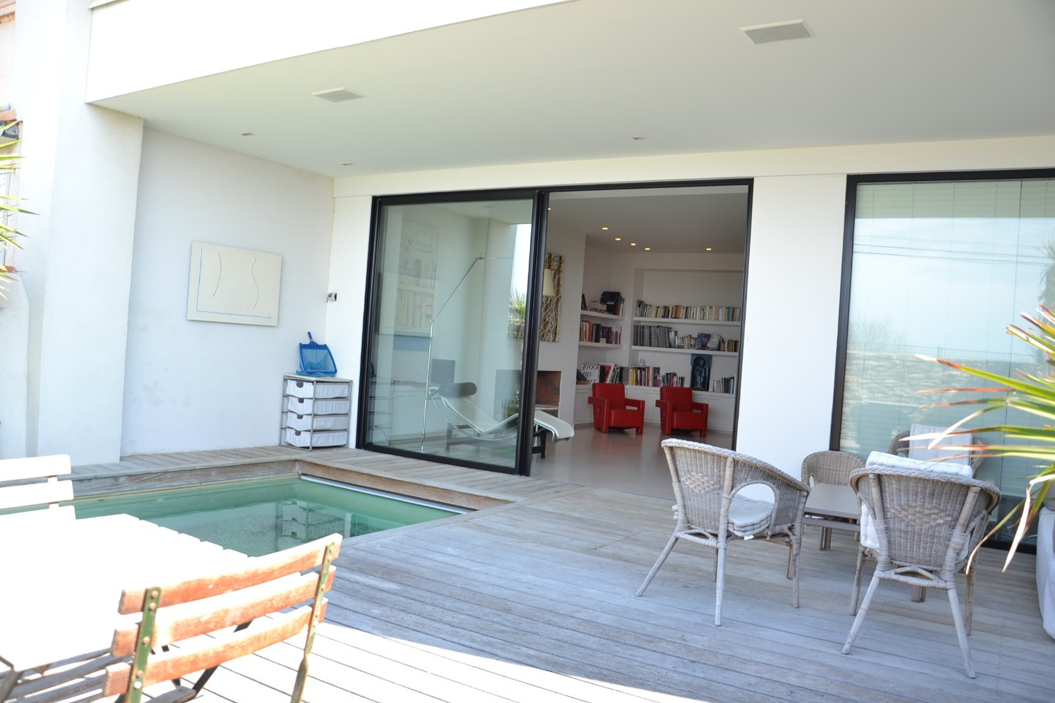 
                                                Location
                                                 Villa Malmousque