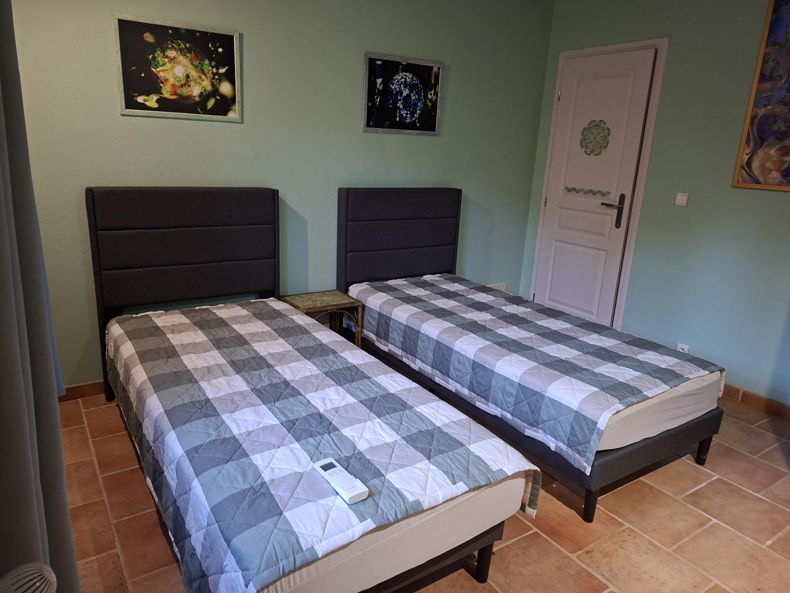
                                                Location
                                                 Villa meublé et jacuzzy sur 2000m2 de terrain