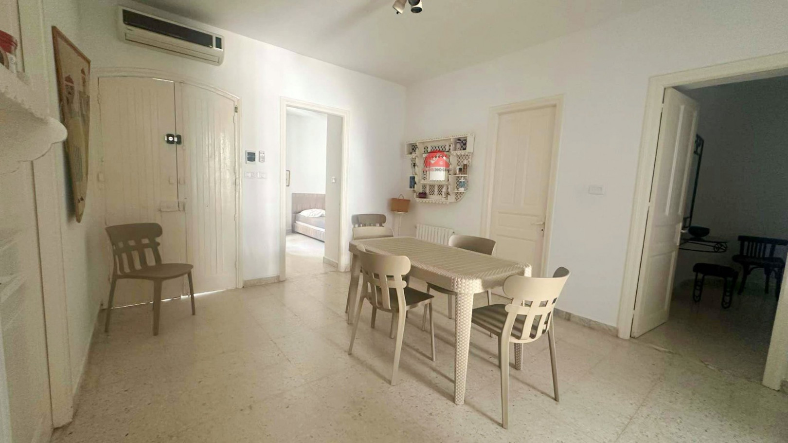 
                                                Location
                                                 VILLA MEUBLÉE EN ZONE TOURISTIQUE DJERBA
