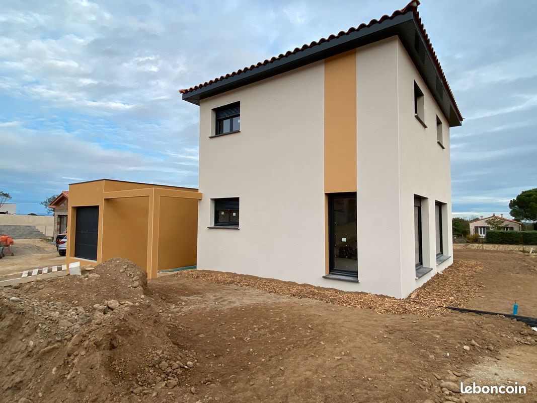 
                                                Vente
                                                 VILLA  MODERNE 100M + TERRAIN 476M2 4F