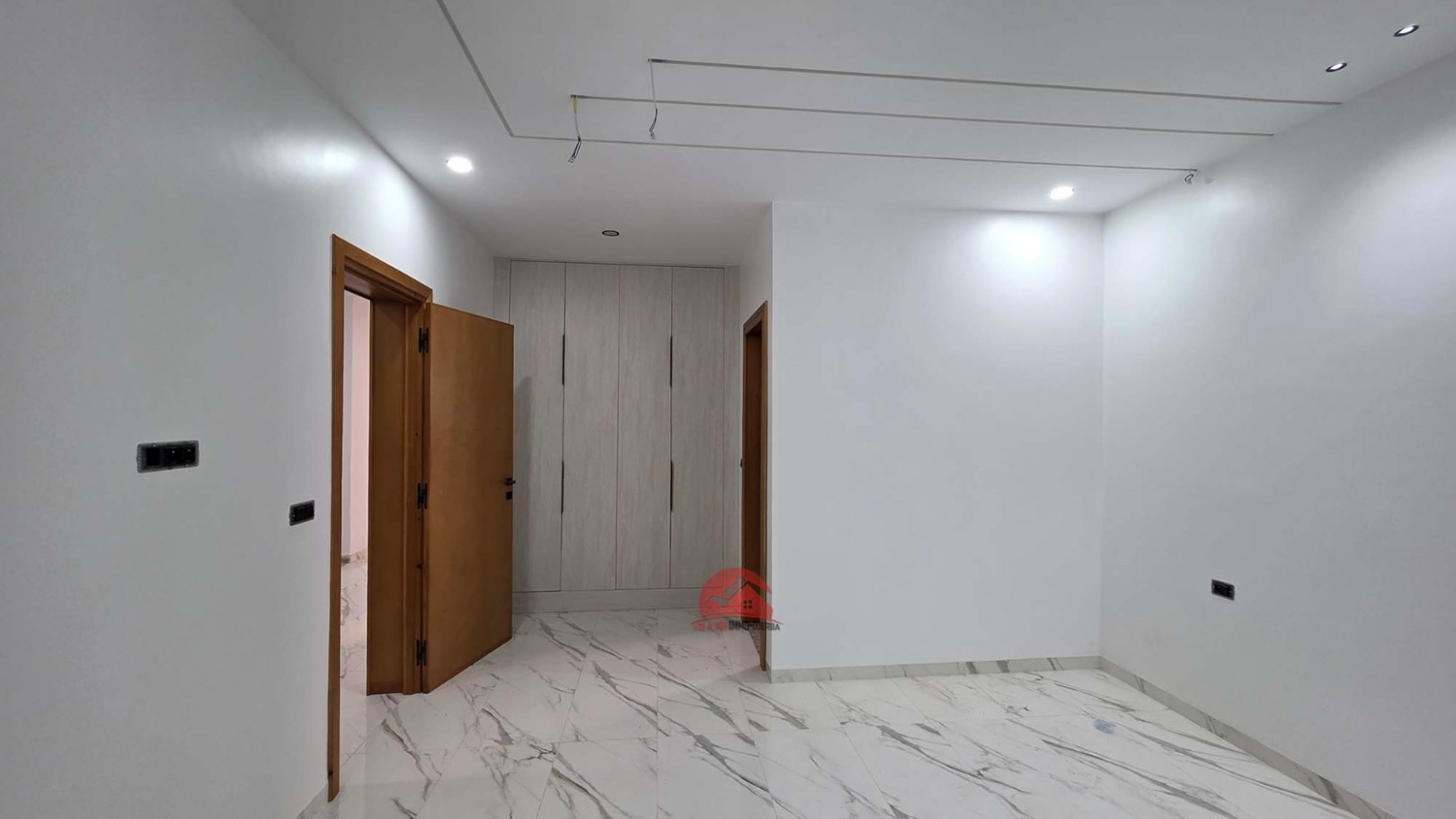 
                                                Vente
                                                 VILLA NEUVE À DJERBA HOUMT SOUK ZU