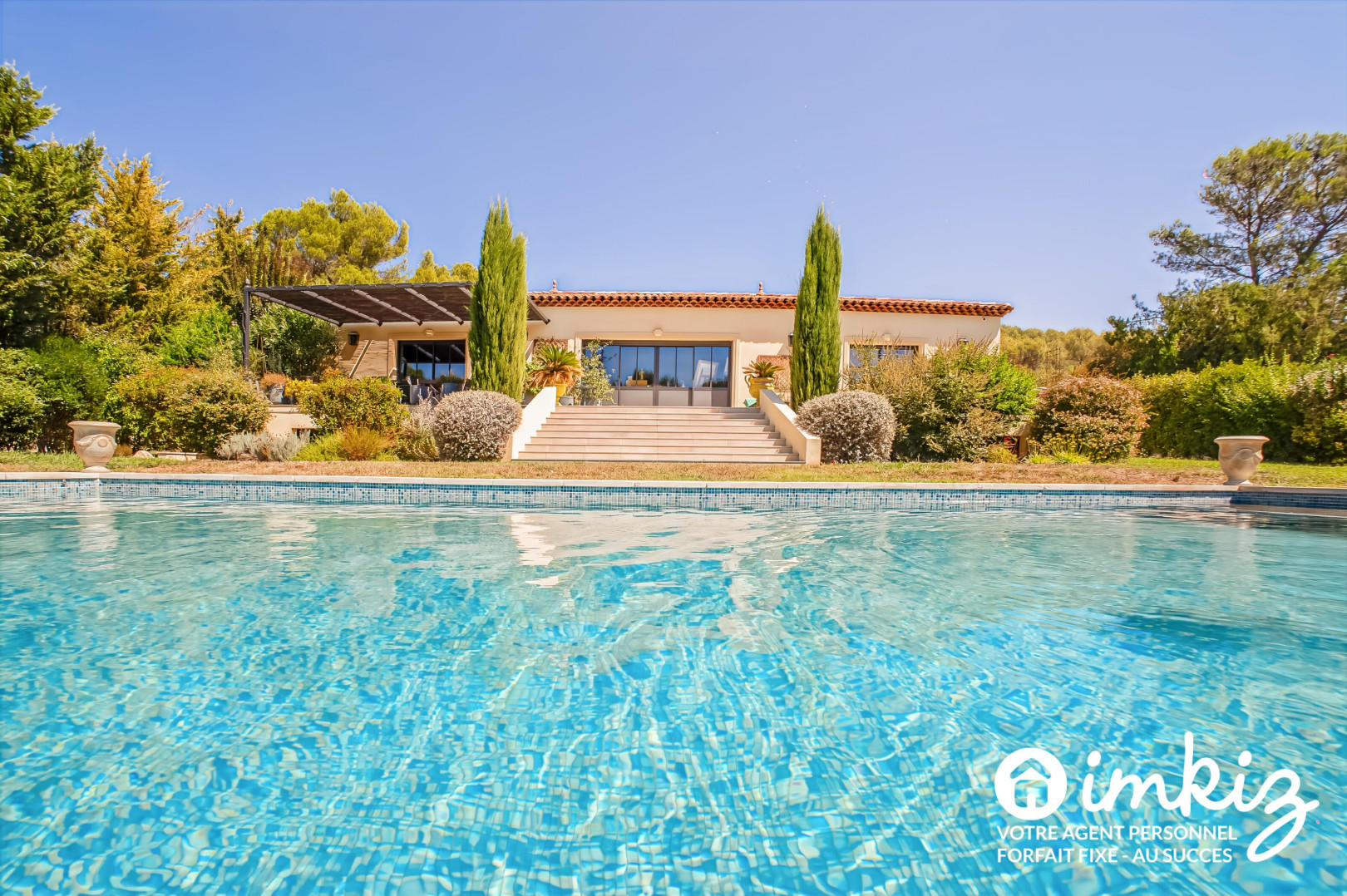 
                                                Vente
                                                 Villa piscine Cabries 175m2 + 70m2 sous sol