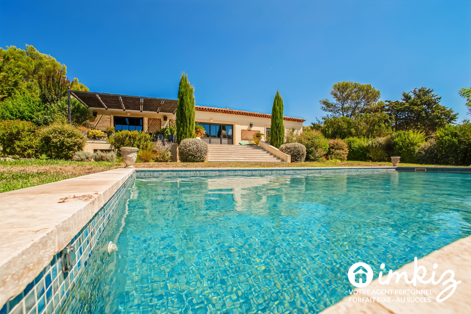 
                                                Vente
                                                 Villa piscine Cabries 175m2 + 70m2 sous sol