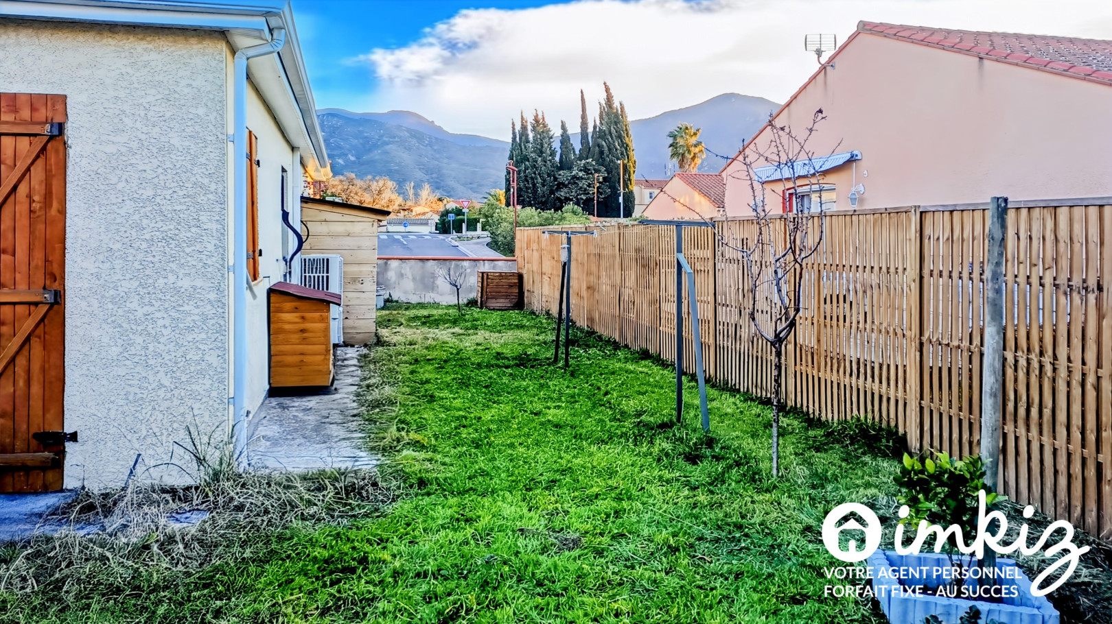 
                                                Vente
                                                 villa plain-pied - garage - piscine