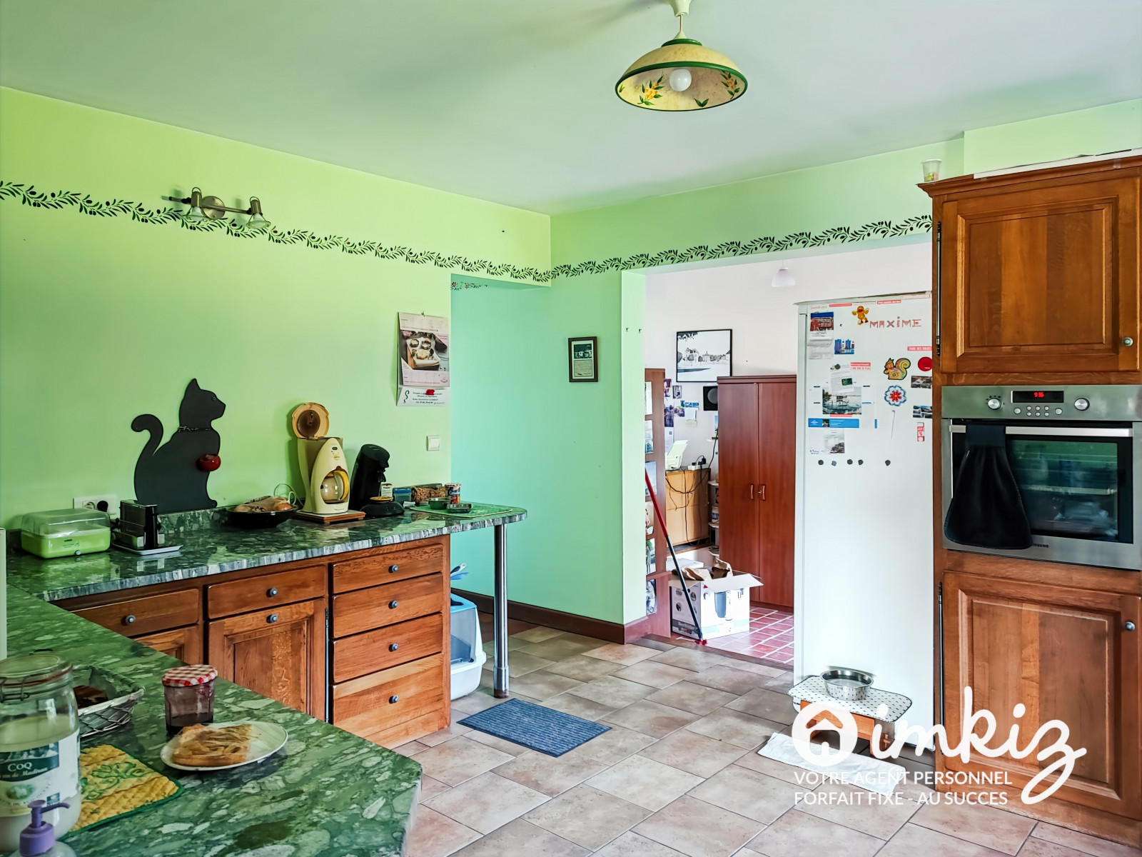 
                                                Vente
                                                 Villa sur un grand terrain arboré avec une mare