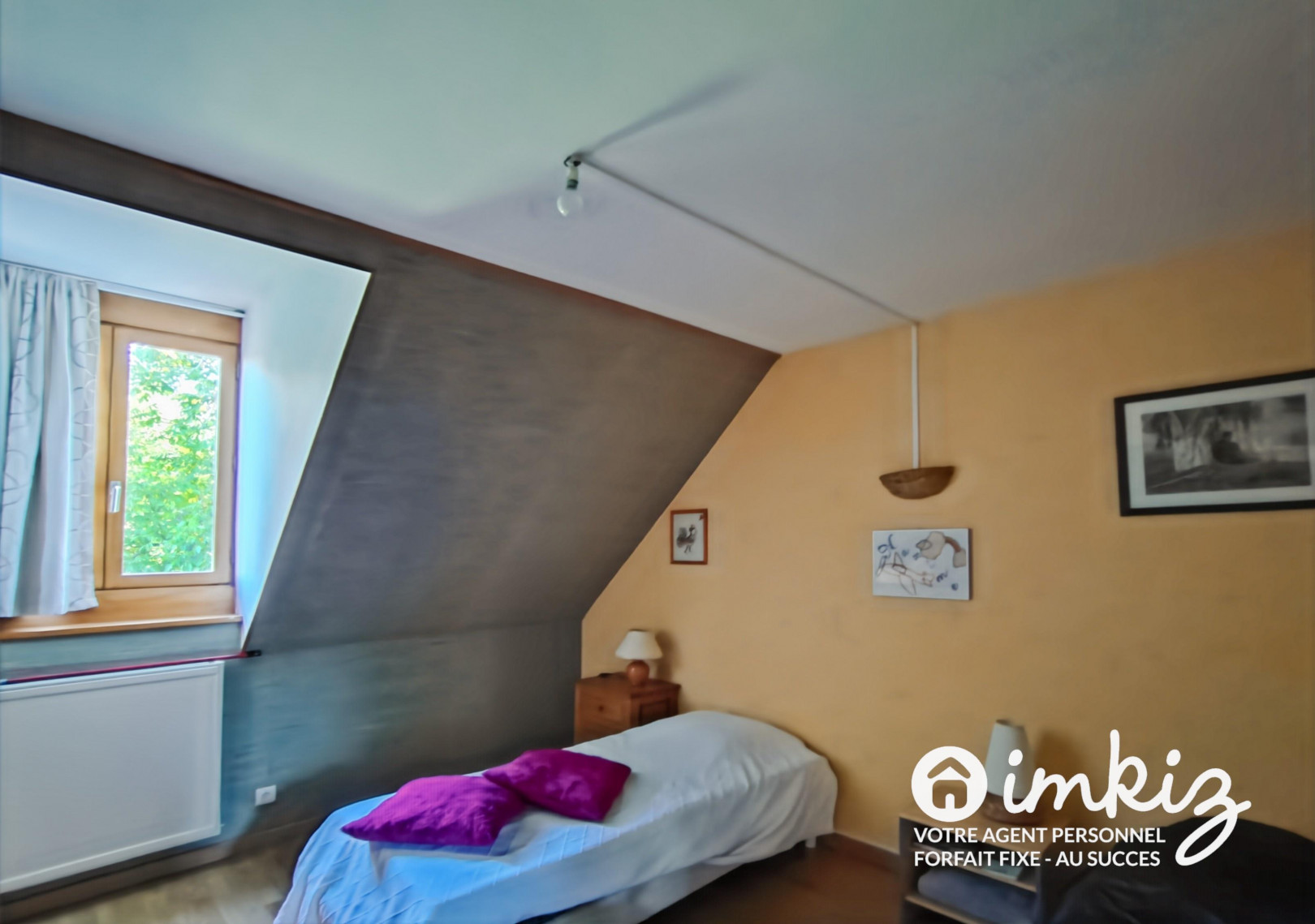 
                                                Vente
                                                 Villa sur un grand terrain arboré avec une mare