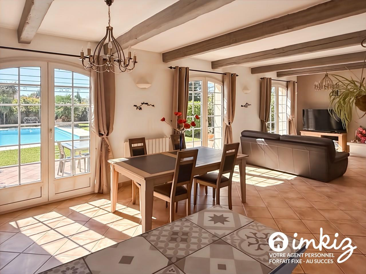 
                                                Vente
                                                 Villa T5, piscine, terrasse, garage
