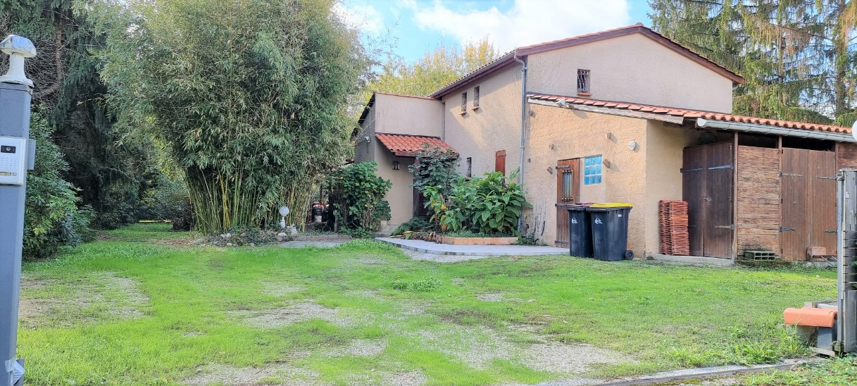 
                                                Vente
                                                 VILLAUDRIC, maison de 126 M² sur Terrain de 1108M²