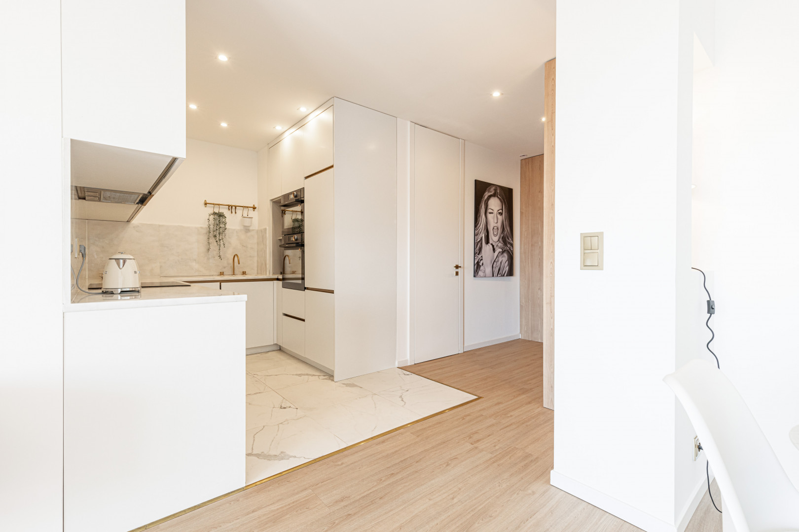 
                                                Vente
                                                 VILLEFRANCHE SUR MER -3 pièces entièrement rénové
