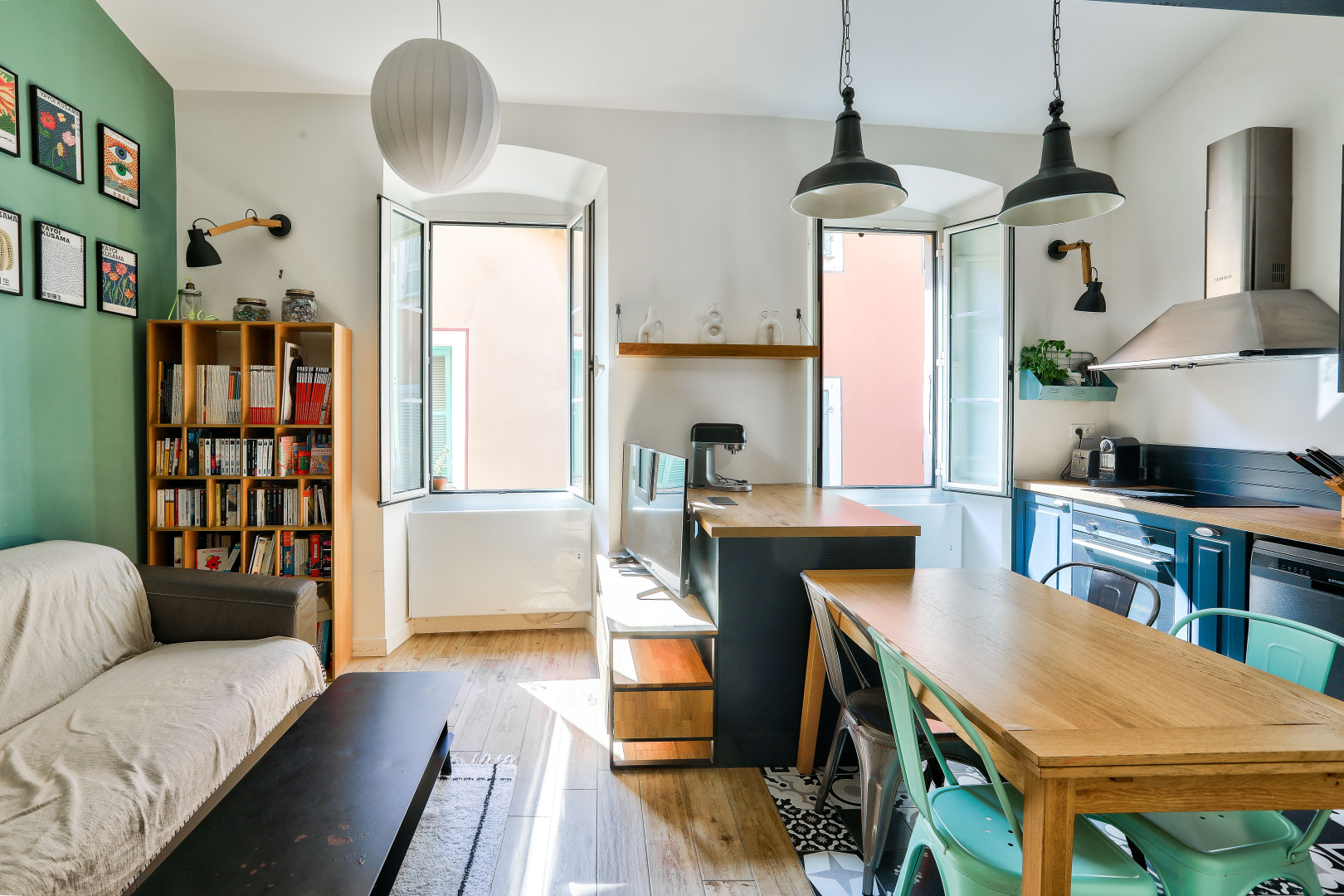 
                                                Vente
                                                 Villefranche-Sur-Mer - Appartement duplex au calme