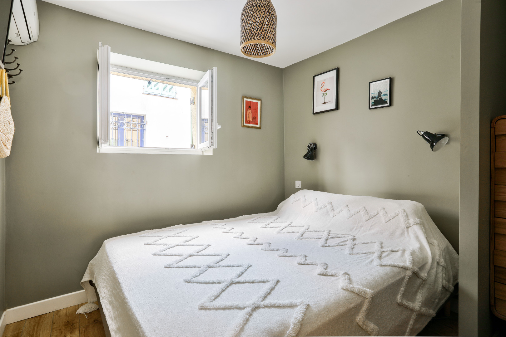 
                                                Vente
                                                 Villefranche-Sur-Mer - Appartement duplex au calme