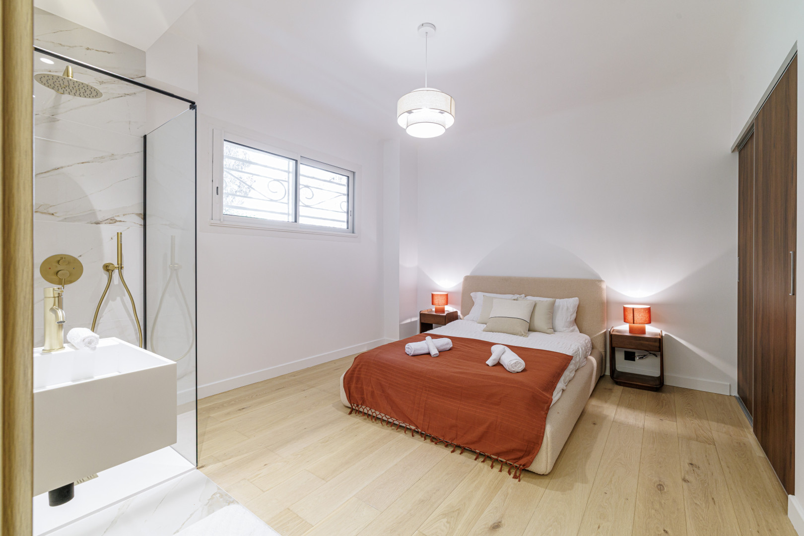 
                                                Vente
                                                 VILLEFRANCHE SUR MER - Corne d’Or  - Magnifique 3 pièces entièrement rénové disposant d’une terrasse avec vue panoramique sur la mer