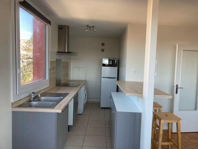 
                                                Location
                                                 Villeurbanne Anatole France joli T2 très lumineux