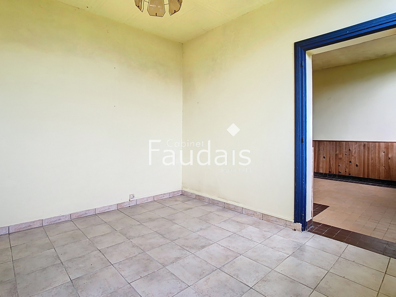 
                                                Vente
                                                 VILLIERS-FOSSARD, Maison 4 pièces, 2 chambres