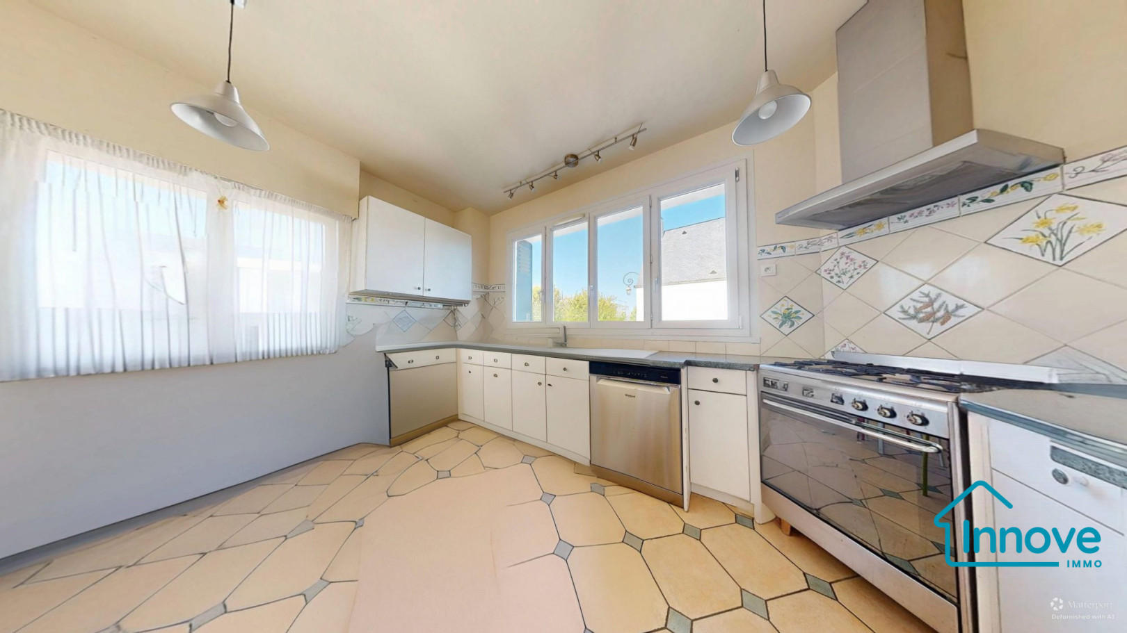 
                                                Vente
                                                 Viroflay gare Rive Gauche, Duplex – 210 m² – 7 chambres –