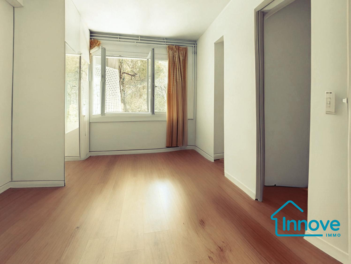 
                                                Vente
                                                 Viroflay gare Rive Gauche, Duplex – 210 m² – 7 chambres –