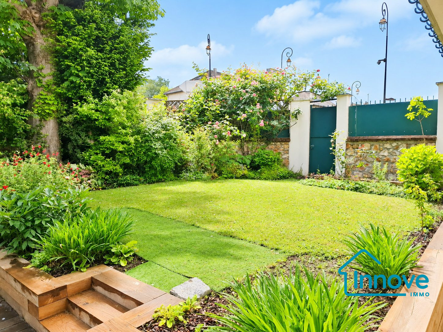 
                                                Vente
                                                 Viroflay gare Rive Gauche, Duplex – 210 m² – 7 chambres –