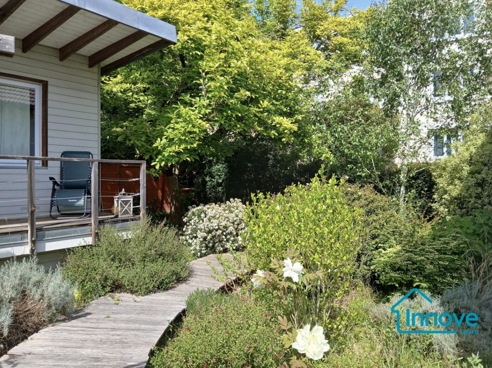 
                                                Vente
                                                 Viroflay Rive Droite - Maison avec dépendance aménagée