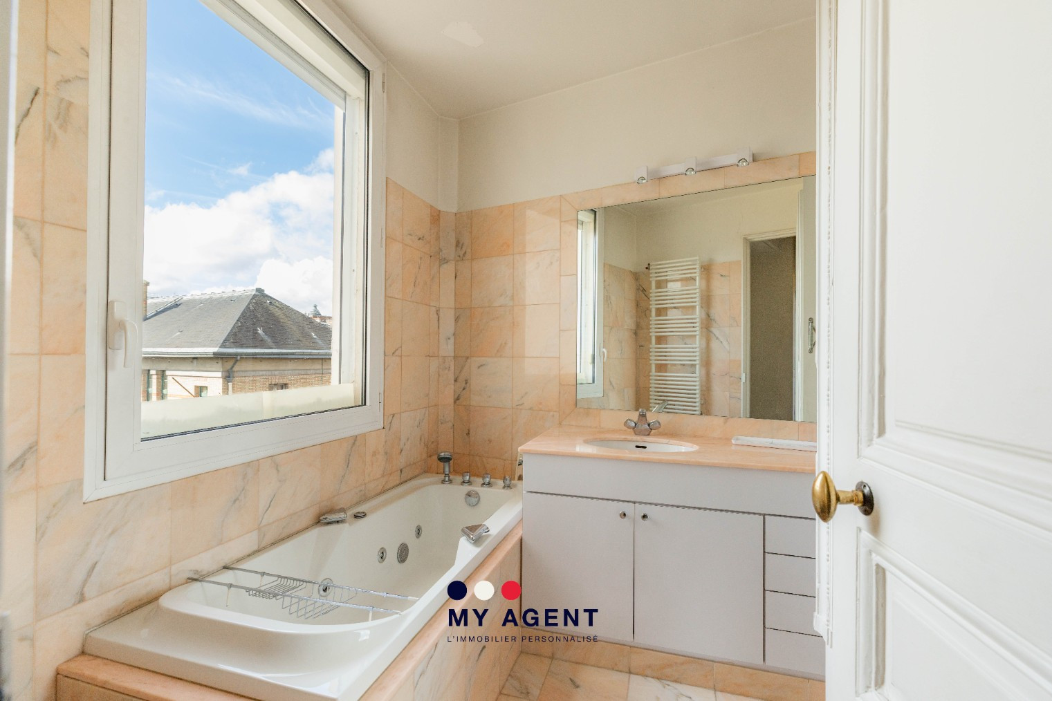 
                                                Vente
                                                 Appartement familial avec balcon