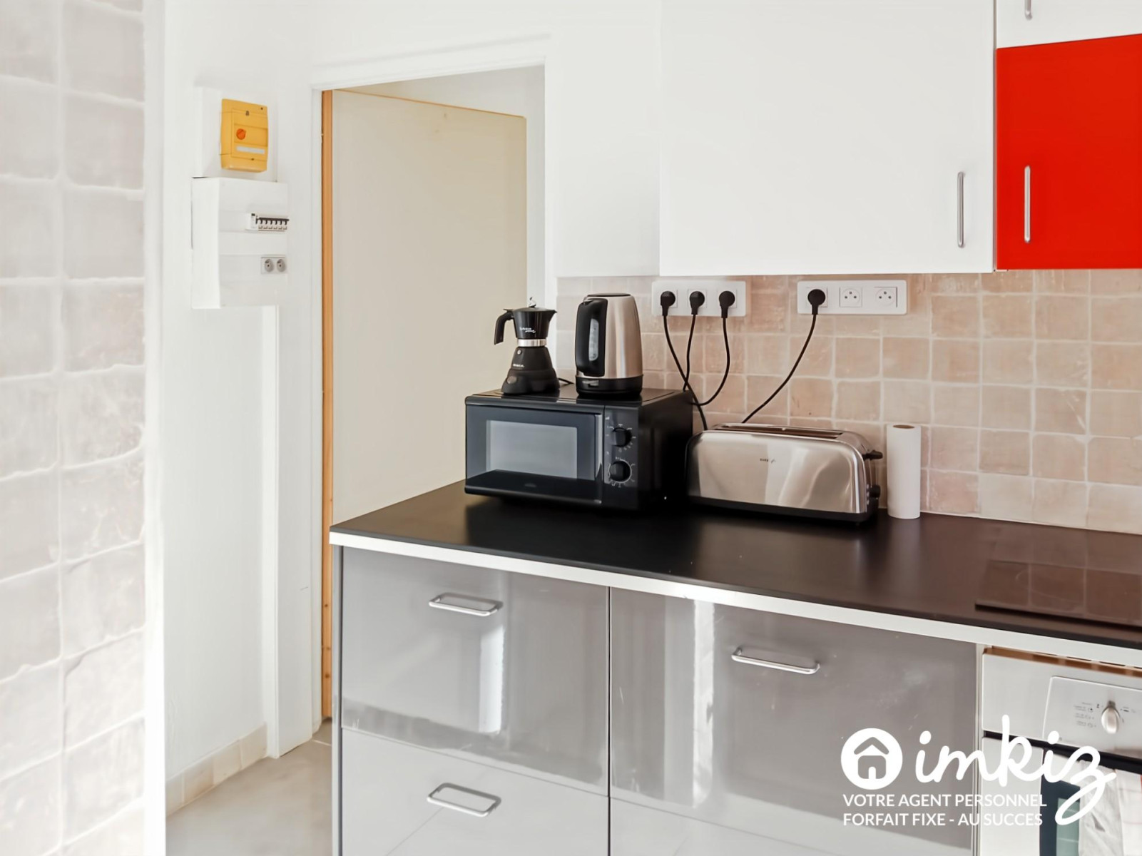 
                                                Vente
                                                 Vitrolles F3 +cave  plein sud