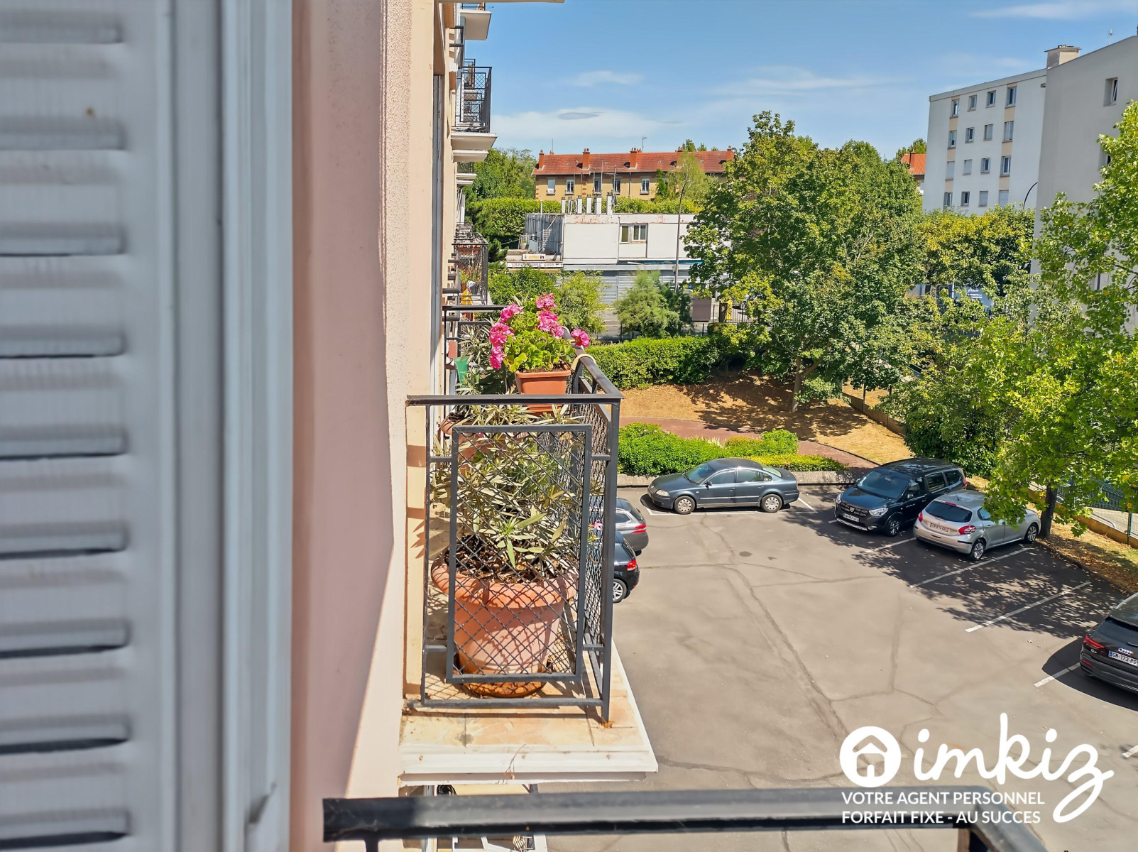 
                                                Vente
                                                 Vitry-sur-Seine  4 pièces avec cave et 2 balcons,