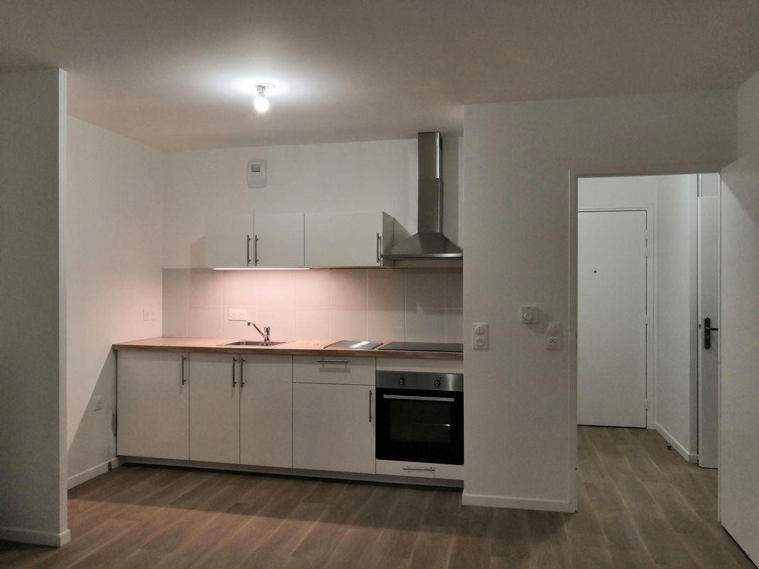 
                                                Location
                                                 Vitry sur Seine, T2 appartement récent de 47,57m²